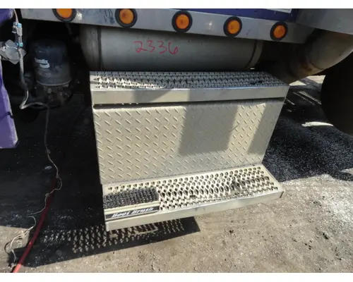 Battery Box PETERBILT 379 Sam's Riverside Truck Parts Inc