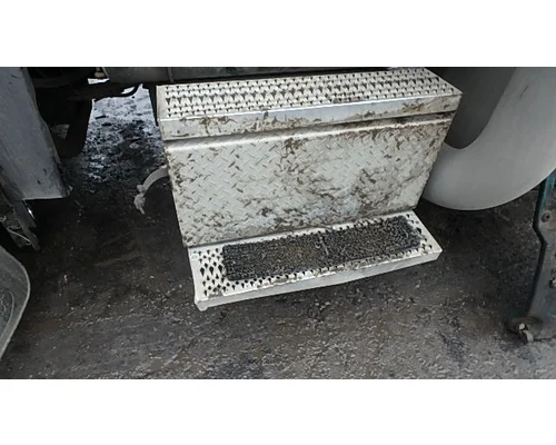 Battery Box PETERBILT 379 Sam's Riverside Truck Parts Inc