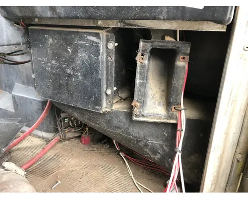 Peterbilt 379 Body, Misc. Parts