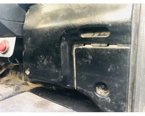 Peterbilt 379 Body, Misc. Parts