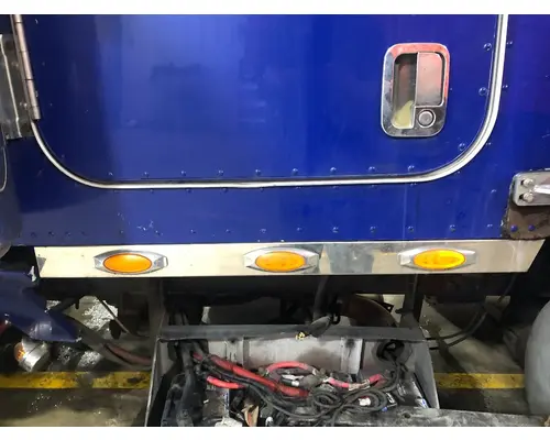 Peterbilt 379 Cab Assembly