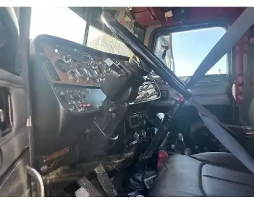 Peterbilt 379 Cab