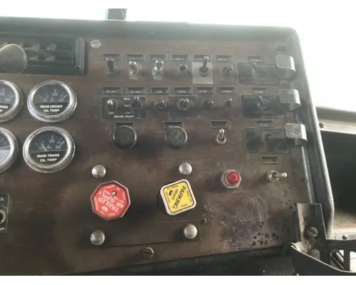 Peterbilt 379 Dash Assembly