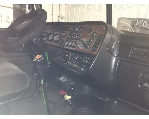 Peterbilt 379 Dash Assembly