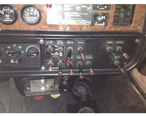 Peterbilt 379 Dash Assembly