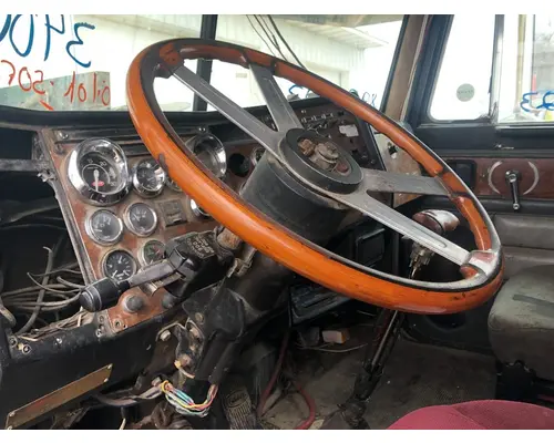 Peterbilt 379 Dash Assembly
