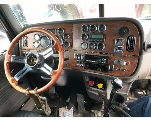 Peterbilt 379 Dash Assembly