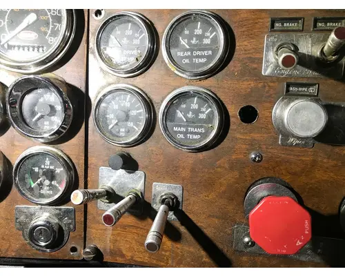 Peterbilt 379 Dash Assembly