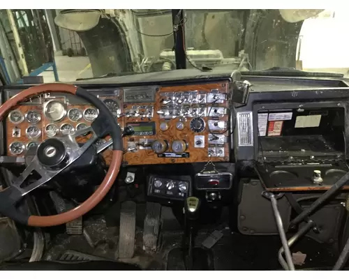 Peterbilt 379 Dash Assembly