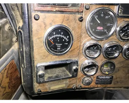 Peterbilt 379 Dash Assembly