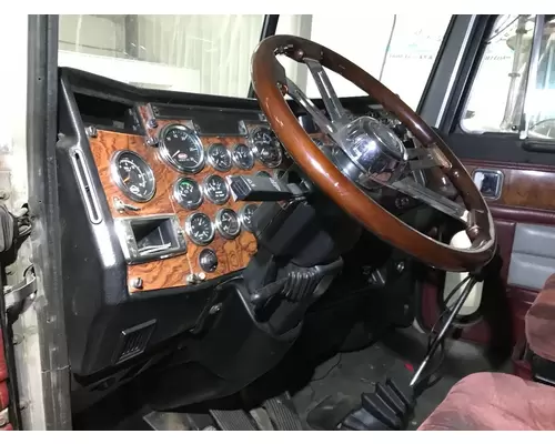 Peterbilt 379 Dash Assembly