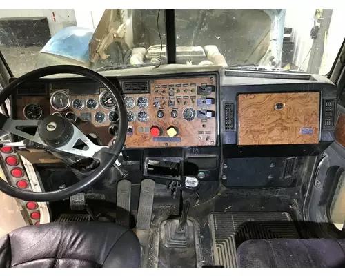 Peterbilt 379 Dash Assembly