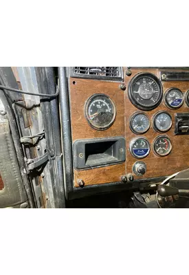 Peterbilt 379 Dash Assembly