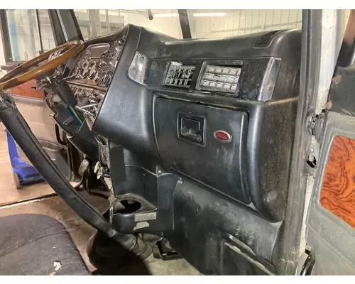 Peterbilt 379 Dash Assembly