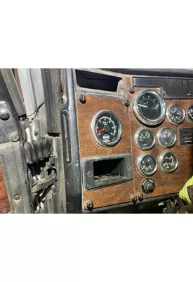 Peterbilt 379 Dash Assembly