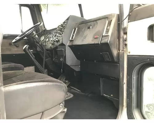 Peterbilt 379 Dash Assembly