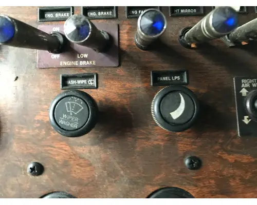 Peterbilt 379 Dash Assembly