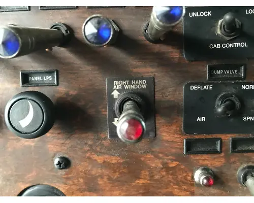 Peterbilt 379 Dash Assembly