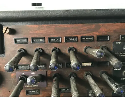 Peterbilt 379 Dash Assembly