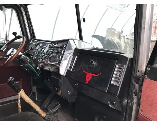 Peterbilt 379 Dash Assembly