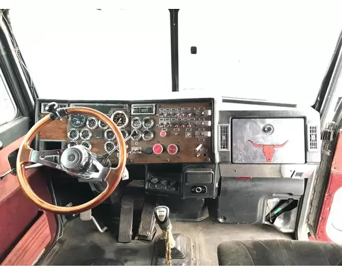 Peterbilt 379 Dash Assembly