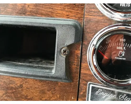 Peterbilt 379 Dash Assembly