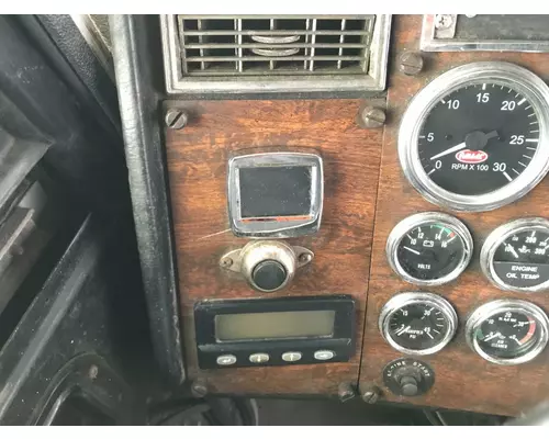 Peterbilt 379 Dash Assembly