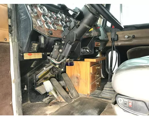 Peterbilt 379 Dash Assembly