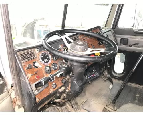 Peterbilt 379 Dash Assembly