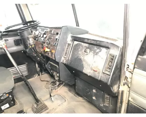 Peterbilt 379 Dash Assembly