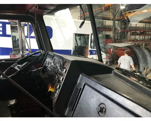 Peterbilt 379 Dash Assembly