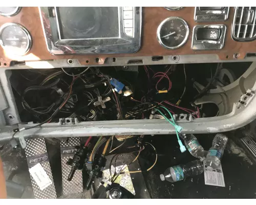 Peterbilt 379 Dash Assembly