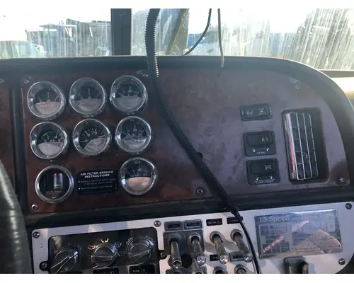 Peterbilt 379 Dash Assembly