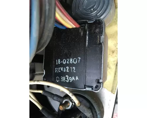 Peterbilt 379 DashConsole Switch