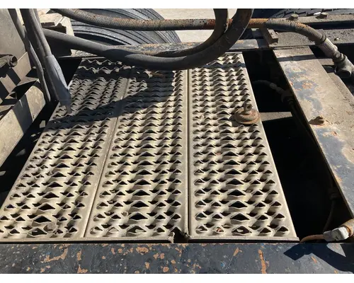 Peterbilt 379 Deckplate