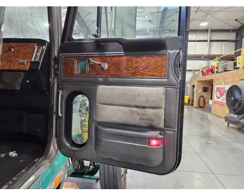 Peterbilt 379 Door Assembly, Front