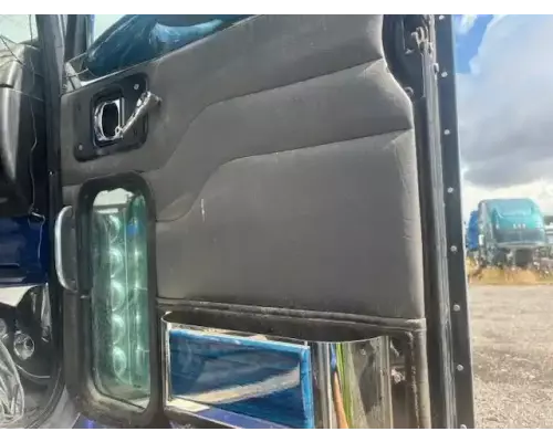 Peterbilt 379 Door Assembly, Front