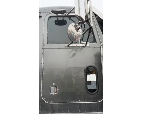 Peterbilt 379 Door Assembly, Front