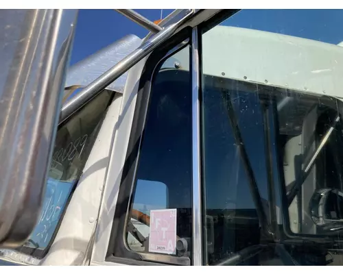 Door Vent Glass, Front Peterbilt 379 Vander Haags Inc Sp