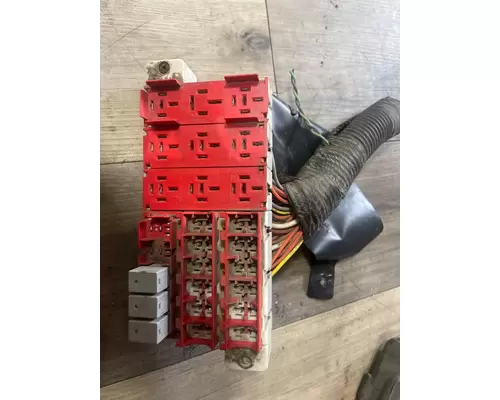 Electrical Parts, Misc. PETERBILT 379 Payless Truck Parts