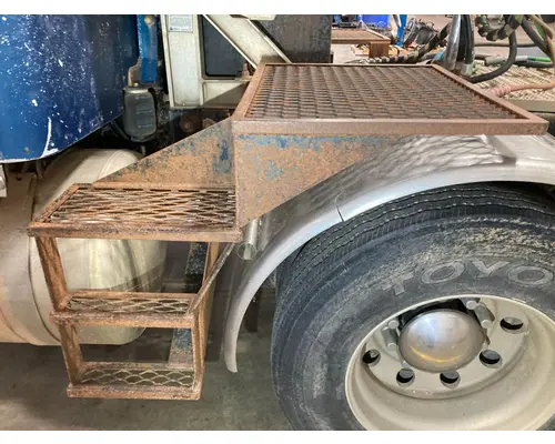 Peterbilt 379 Engine Brackets, Misc.