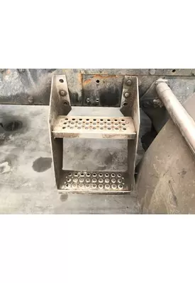 Peterbilt 379 Engine Brackets, Misc.
