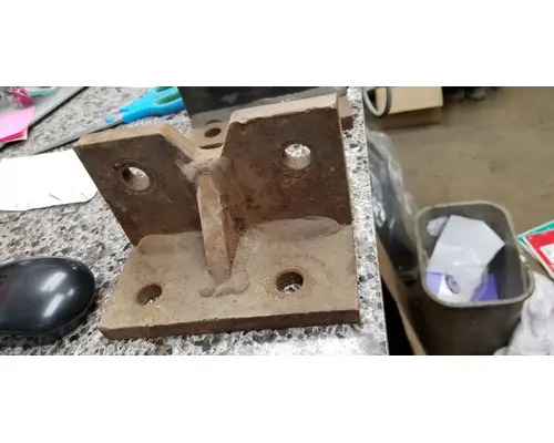 Peterbilt 379 Engine Mounts