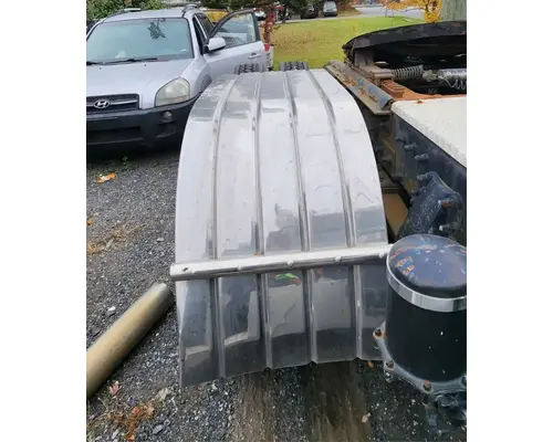 Fender Peterbilt 379 Complete Recycling Group LLC
