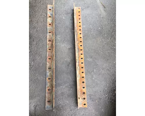 Fifth Wheel PETERBILT 379 Payless Truck Parts