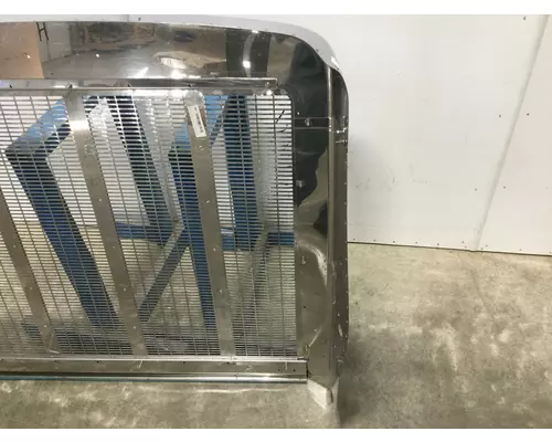 Peterbilt 379 Grille