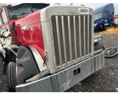 Peterbilt 379 Grille