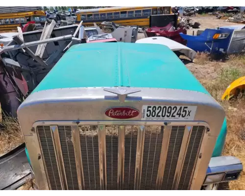 Peterbilt 379 Grille