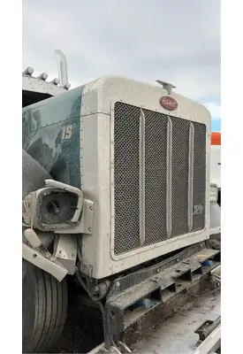 Peterbilt 379 Grille