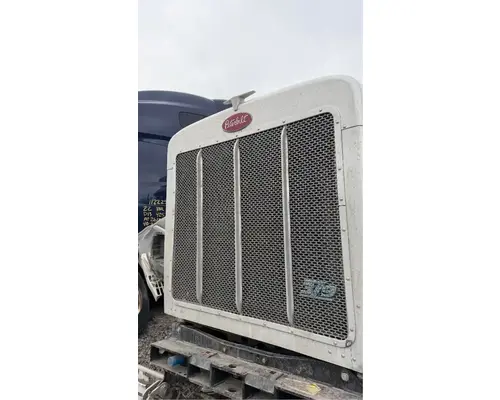 Peterbilt 379 Grille
